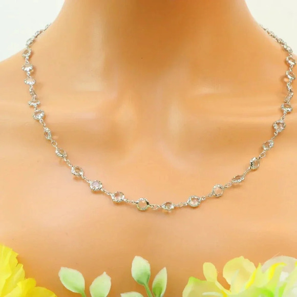 Minimalist Necklace, Sleek & Modern Design, Women’s Fashion, YC110465-N - Picture 10 of 10